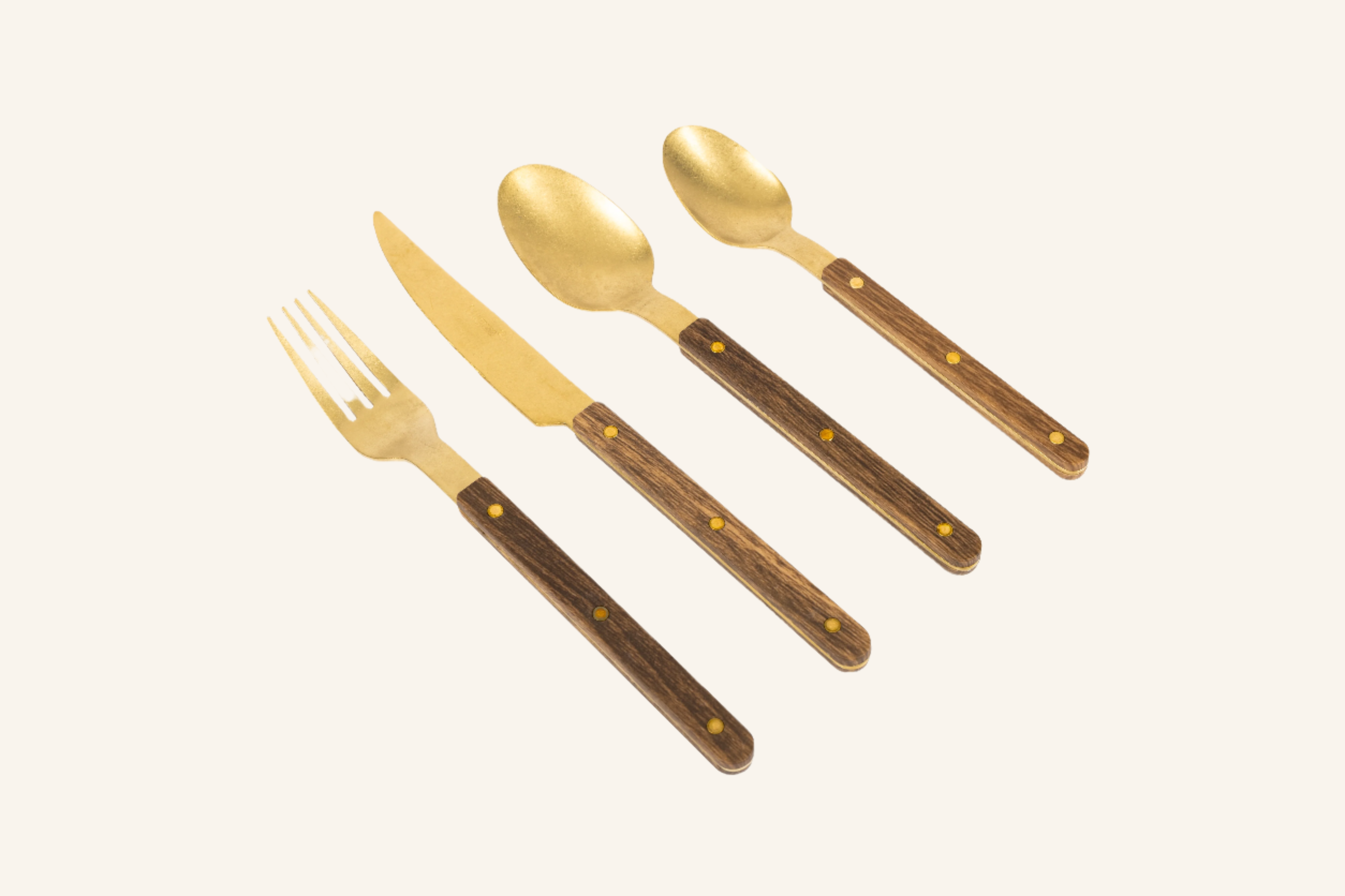 סט סכו"ם 24 חלקים זהב דמוי עץ