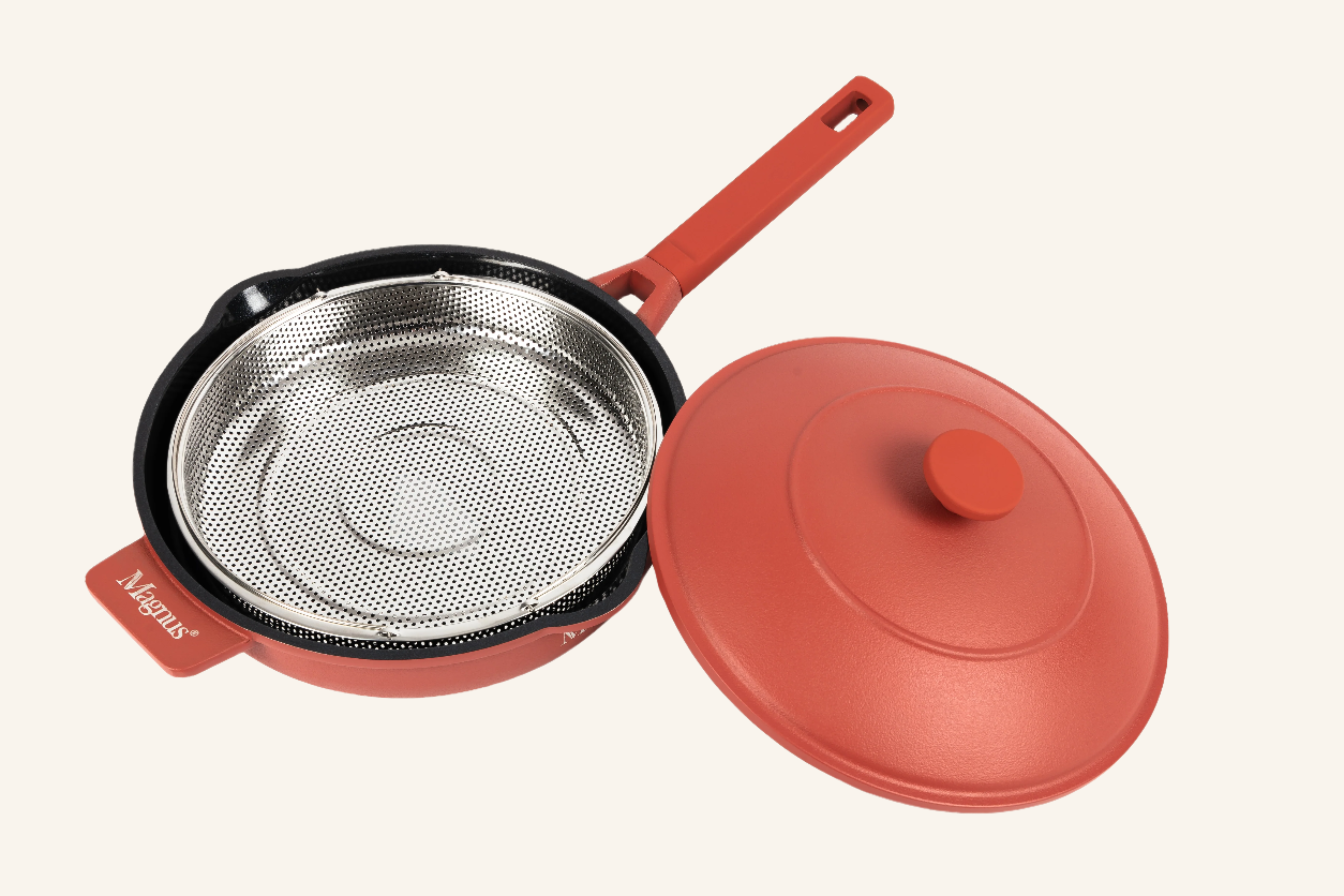 my pan בגוון אדום בהיר