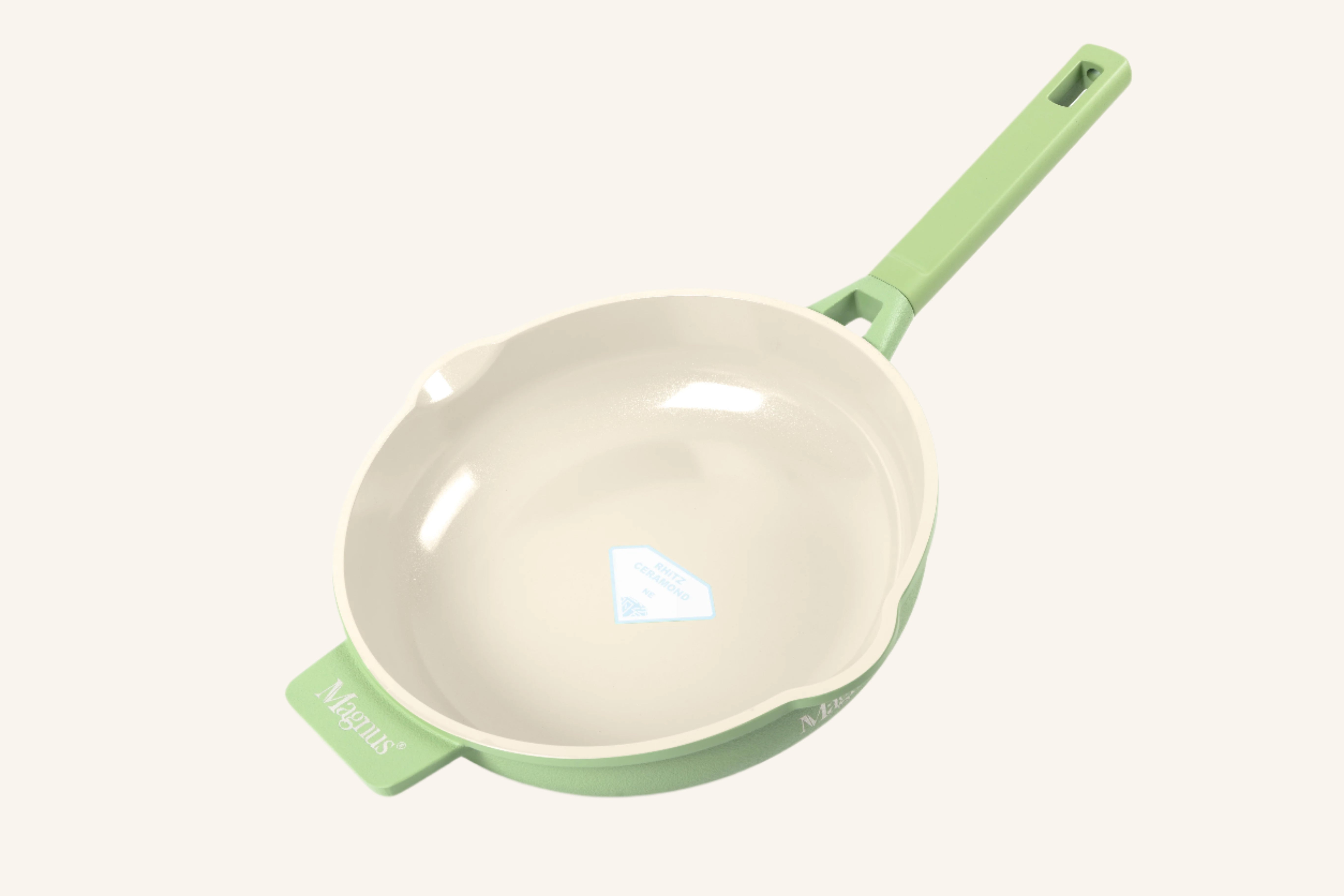 my pan בגוון ירוק