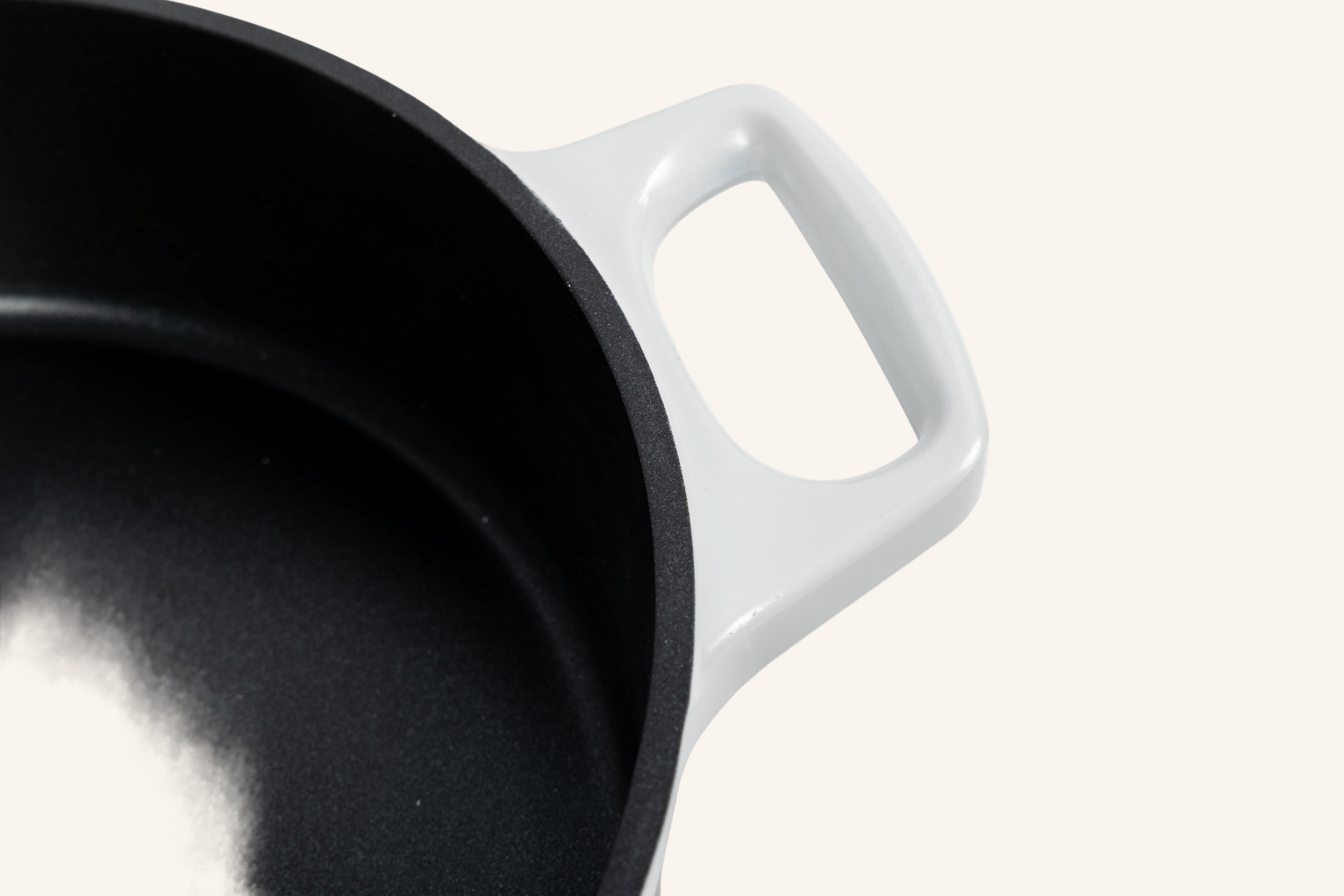 סיר סוטאז' 36 ס"מ דגם BLACK