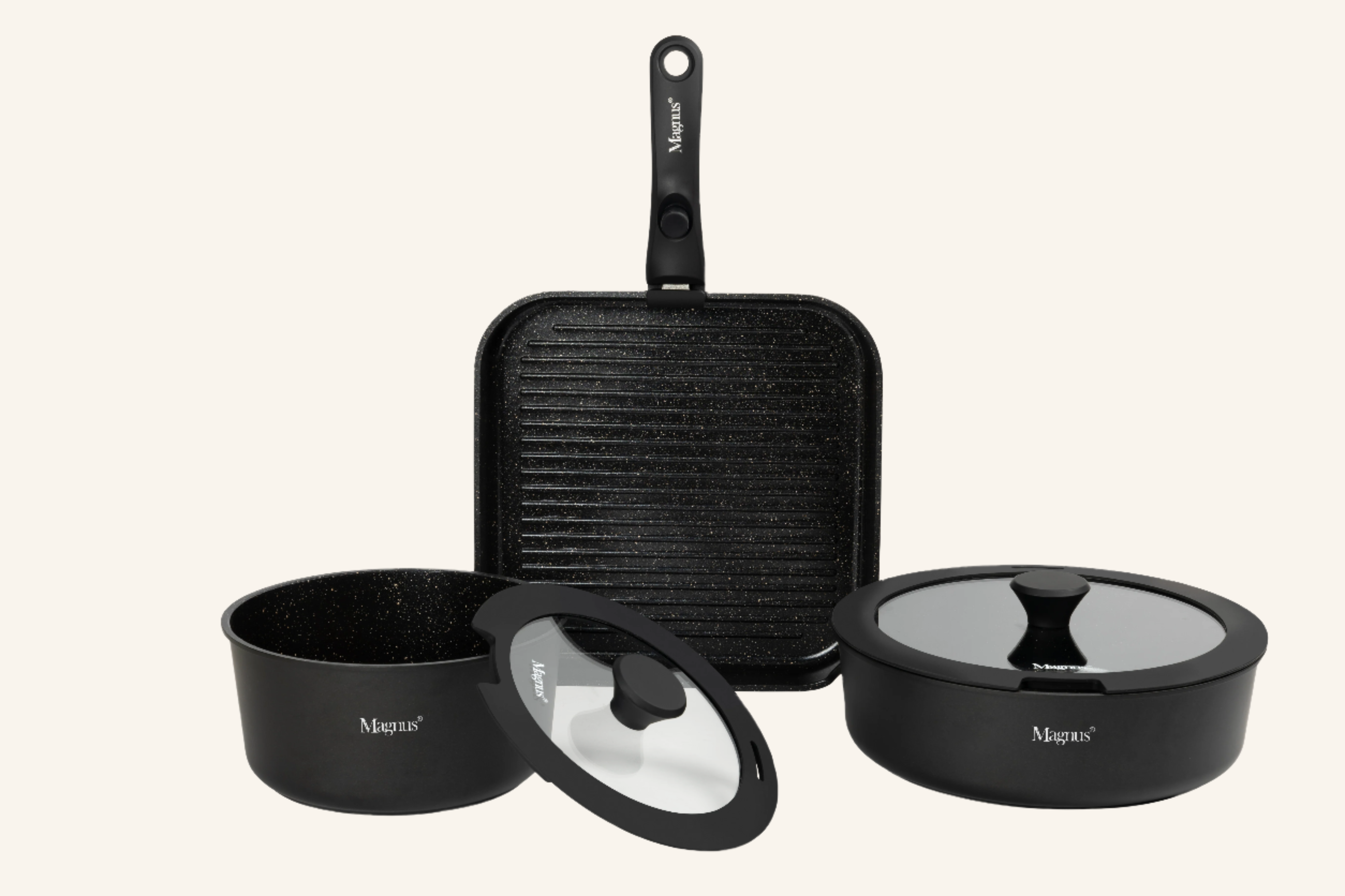 מארז ידית נשלפת בגוון שחור